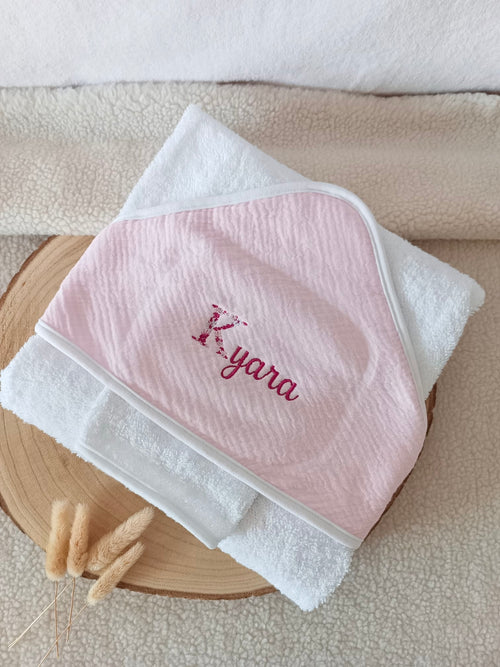 Cape de bain en gaze de coton rose - personnalisable -