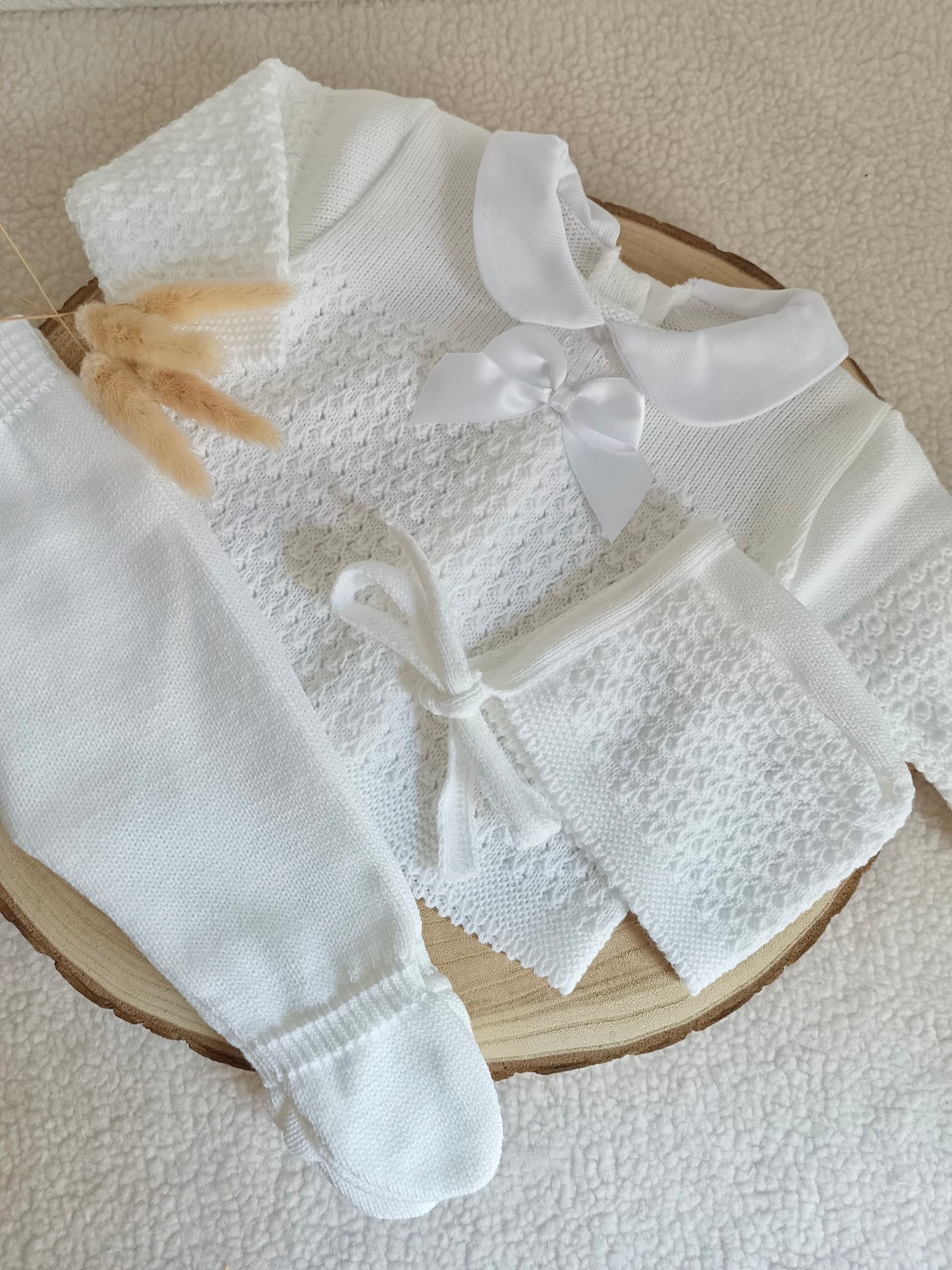 Ensemble complet naissance blanc 0/3 mois avec noeud satiné blanc