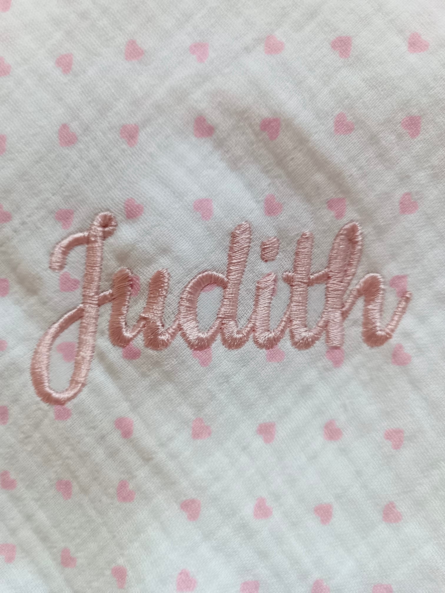 Lange en gaze de coton blanc avec cœurs rose 60*60 personnalisable