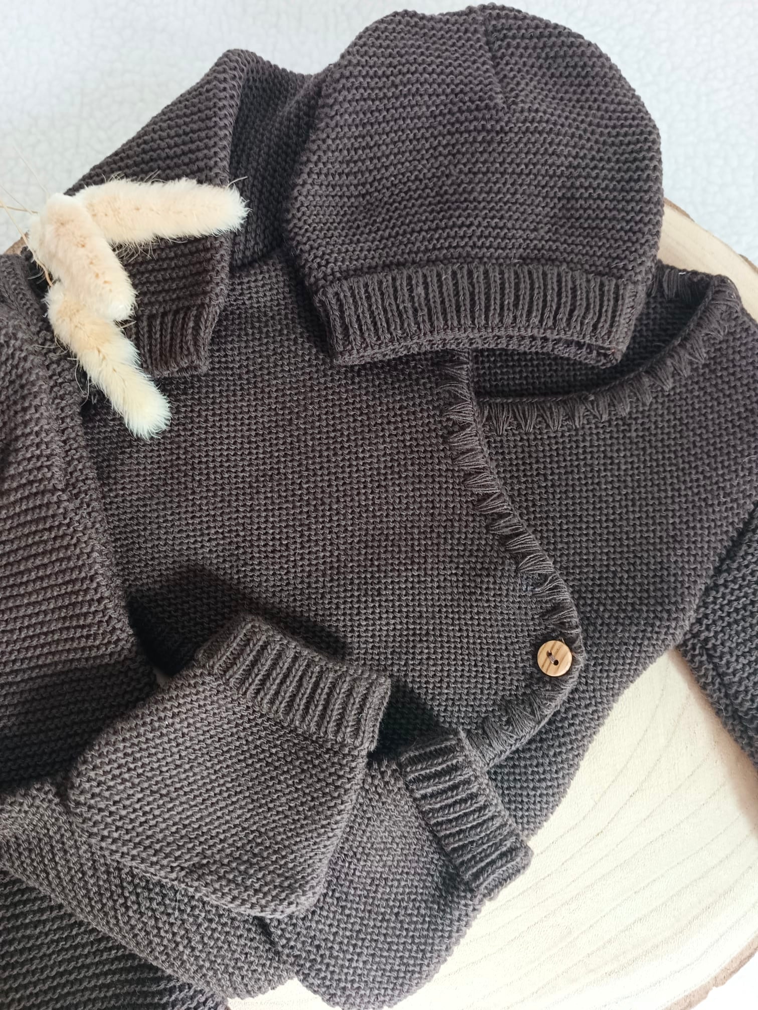 Tenue naissance marron 0/3 mois - avec Lettre Fleuries à personnaliser + coeurs - personnalisable -