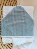 Cape de bain en velours bleu gris - personnalisable -