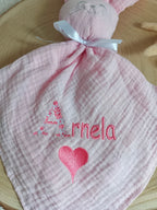 Doudou lapin en gaze de coton rose