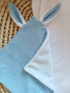 Doudou lange gaze de coton et polaire - bleu ciel- personnalisable -