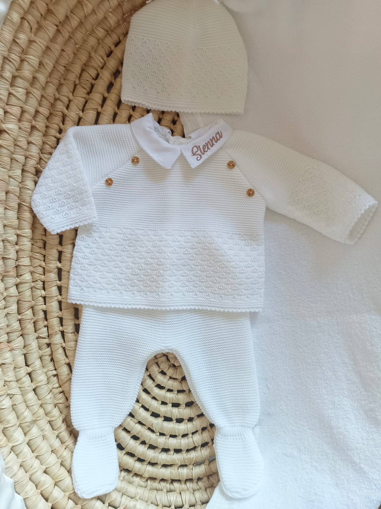 Ensemble complet naissance blanc 0/3 mois avec boutons bois