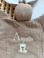 Doudou lapin avec oreilles polaire blanche en gaze de coton marron