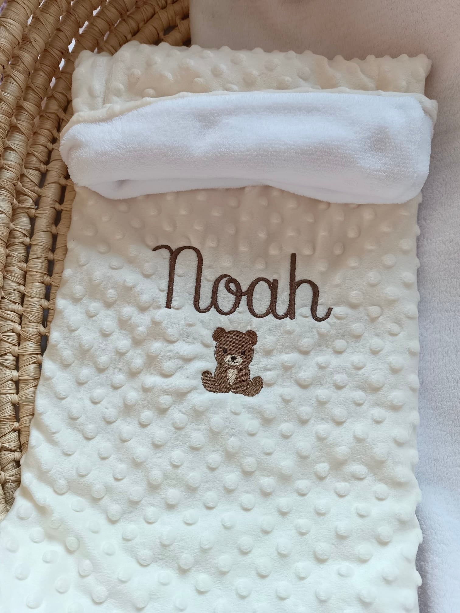 Couverture en minky crème - personnalisable -