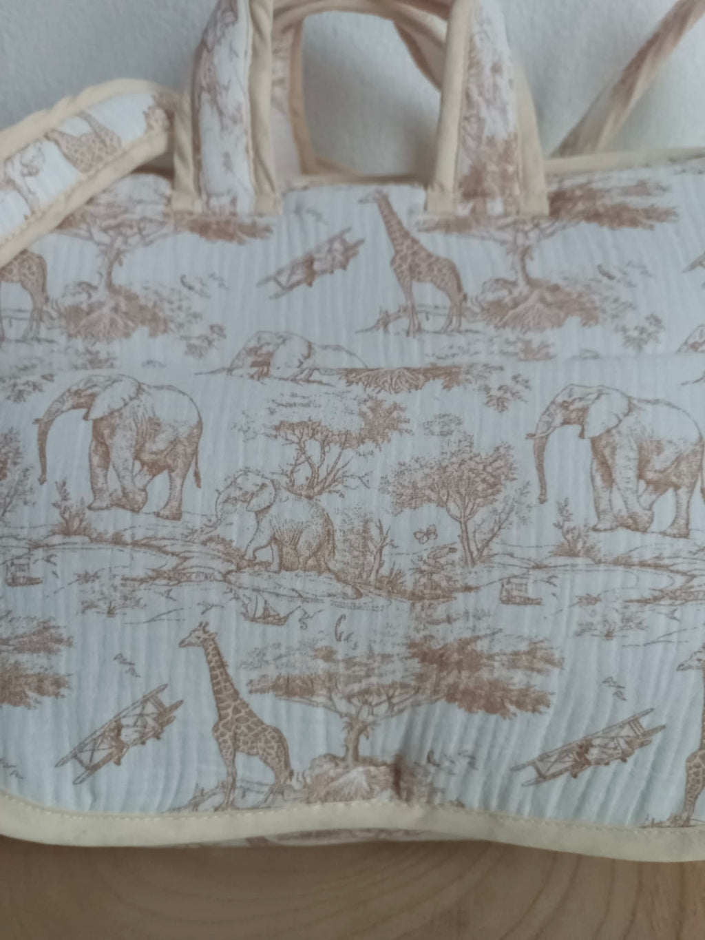 Sac à langer en gaze de coton safari tons beige- personnalisable -