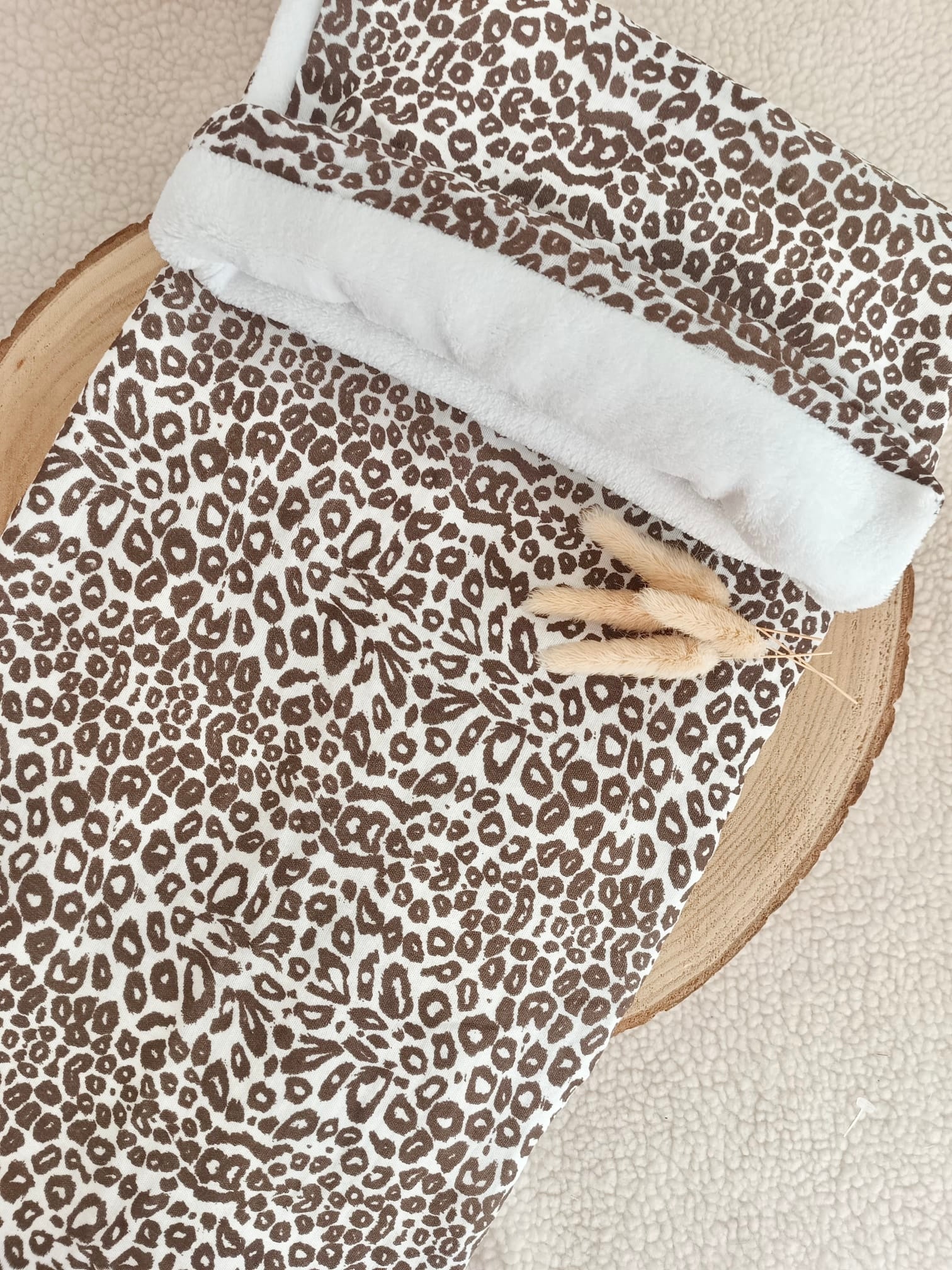 Couverture en gaze de coton et polaire blanc léopard