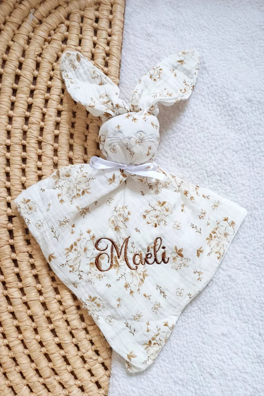 Doudou bébé personnalisé – Fleur de coton