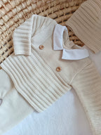 Ensemble complet beige avec 2 boutons bois 0/3 mois