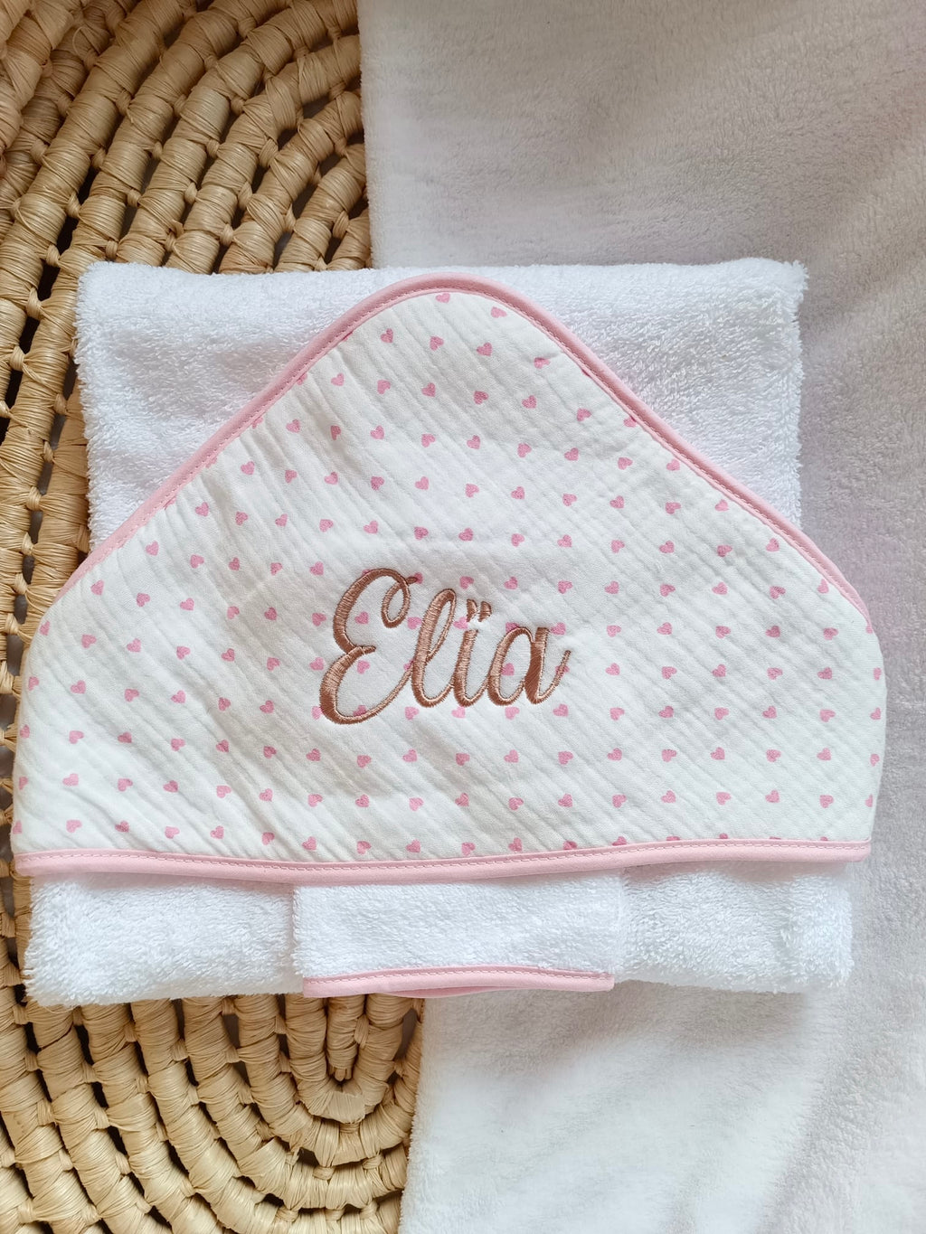 Cape de bain en gaze de coton cœurs rose - personnalisable -