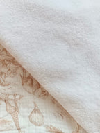 Couverture en gaze de coton safari tons beige et polaire blanc - personnalisable -