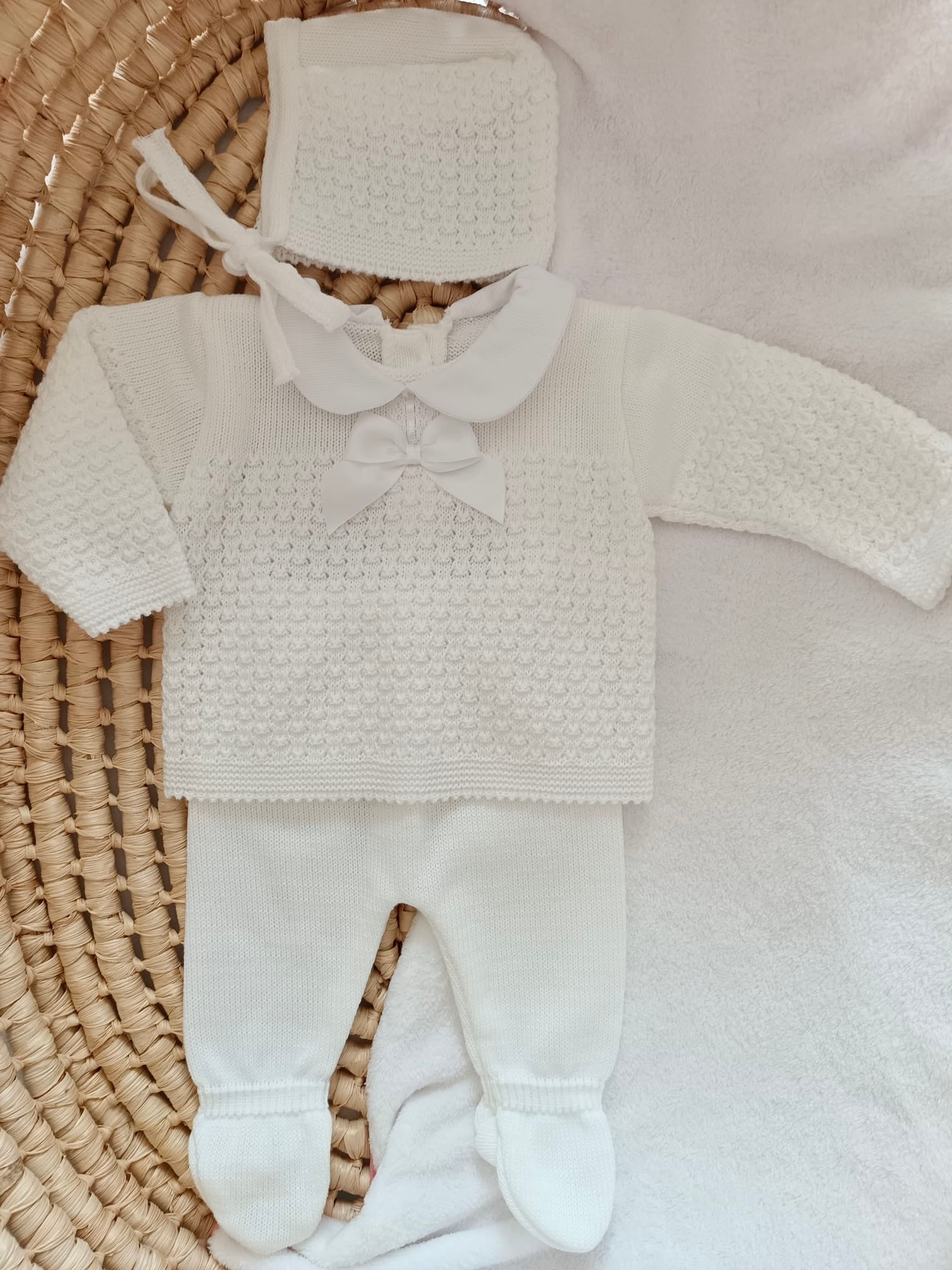 Ensemble complet naissance blanc 0/3 mois avec noeud satiné blanc