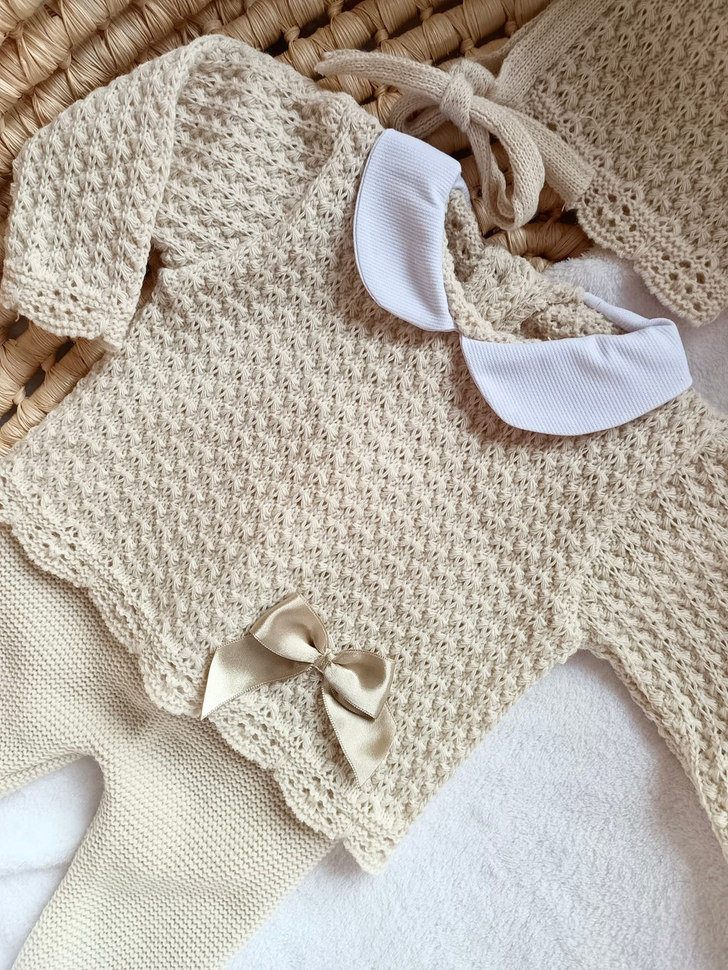 Ensemble complet beige détails nœud satiné beige 0/3 mois