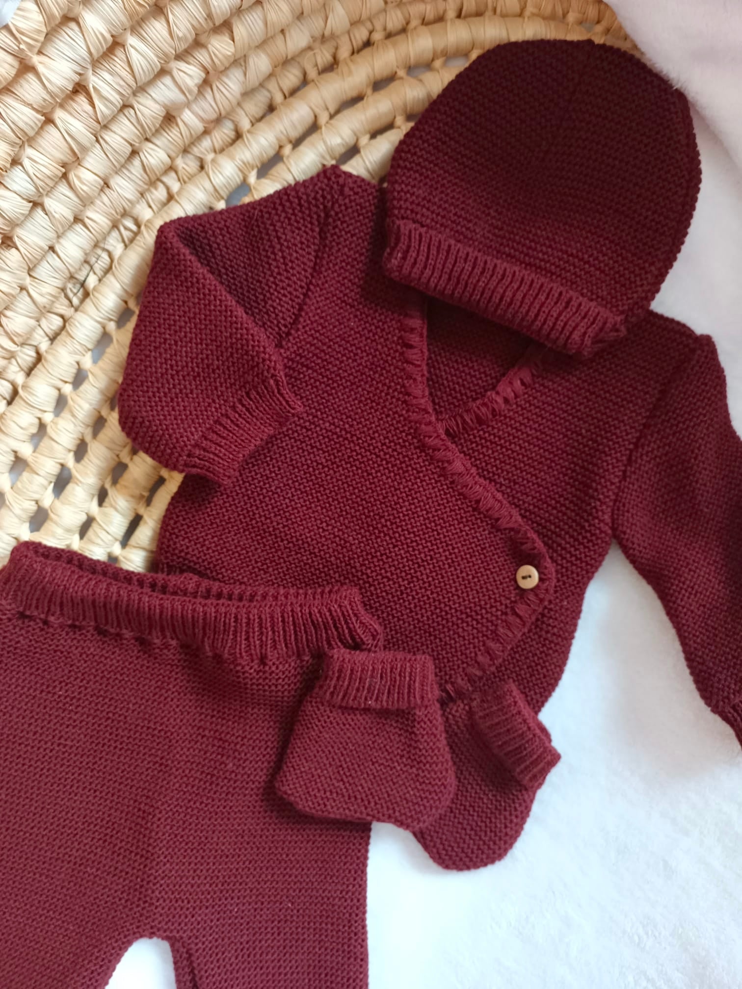 Tenue naissance bordeaux 0/3 mois - avec Lettre Fleuries à personnaliser + coeurs - personnalisable -