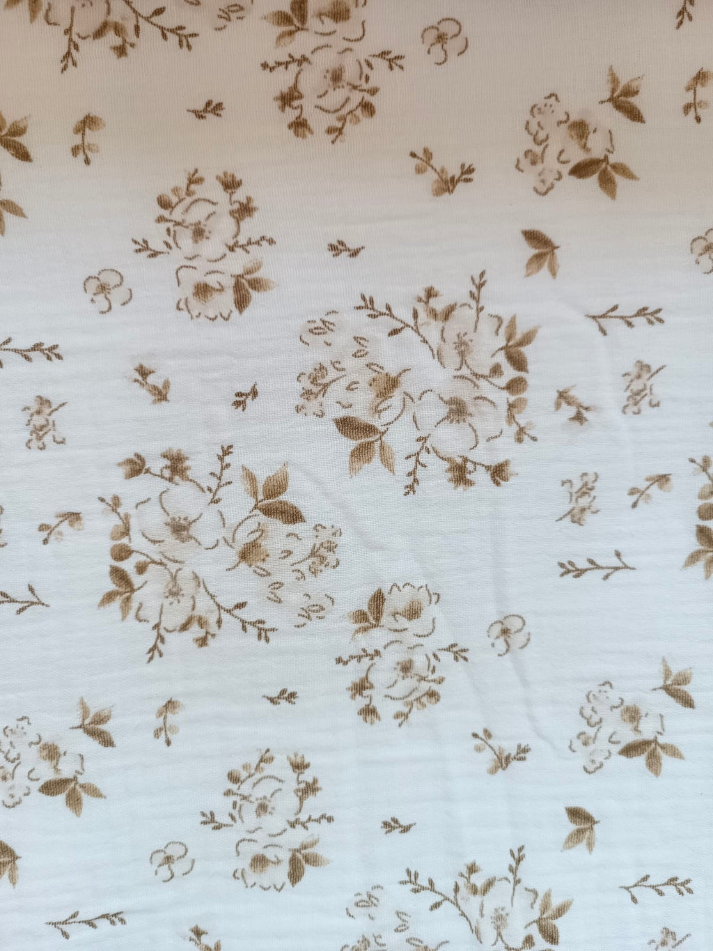 Couverture en gaze de coton et polaire fleurs de coton tons beige/marron