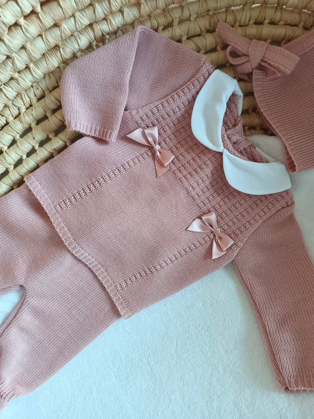 Ensemble complet vieux rose avec 2 nœuds satiné vieux rose 0/3 mois