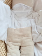 Combinaison / Nid d’ange en gaze de coton beige et polaire blanc 0/3 mois - personnalisable -