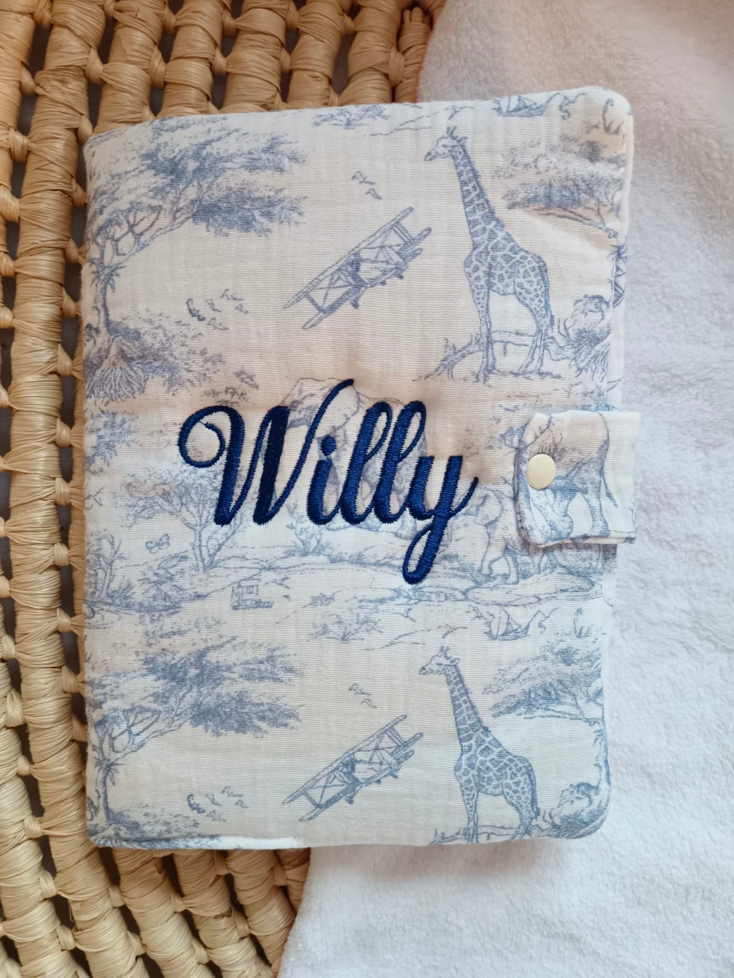 Protège carnet de santé en gaze de coton safari tons bleuté- personnalisable -
