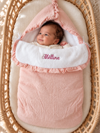 Nid d’ange personnalisé bébé en gaze de coton