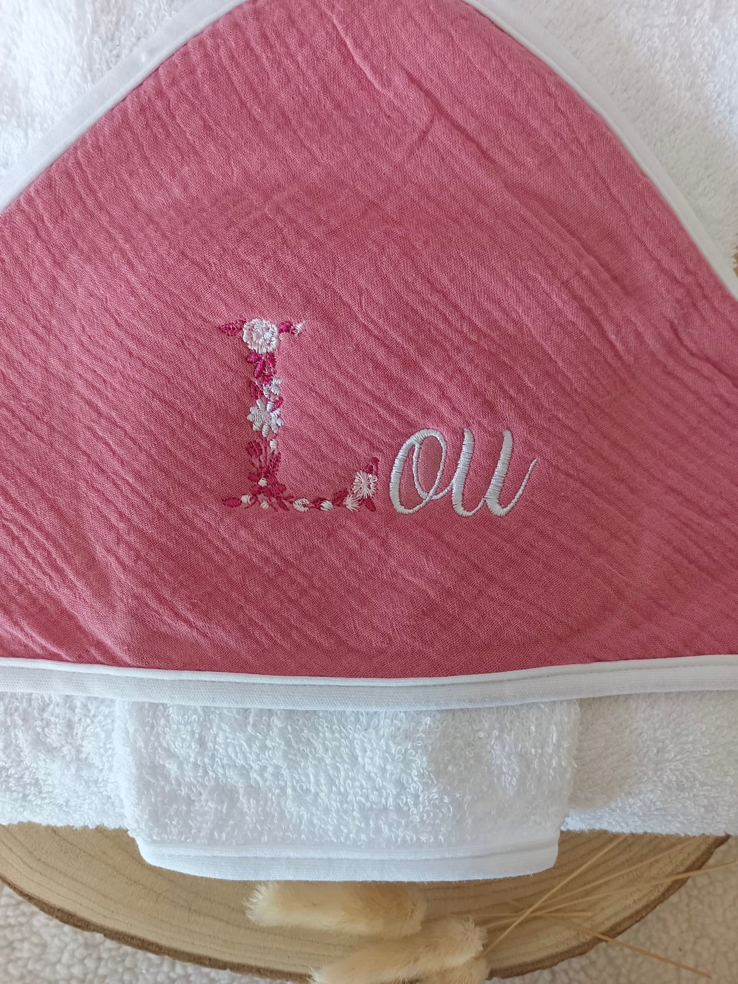 Cape de bain en gaze de coton framboise - personnalisable -