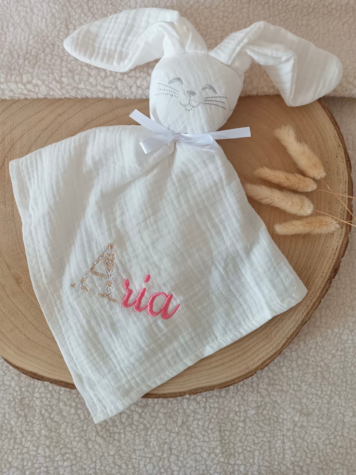 Doudou lapin en gaze de coton blanc