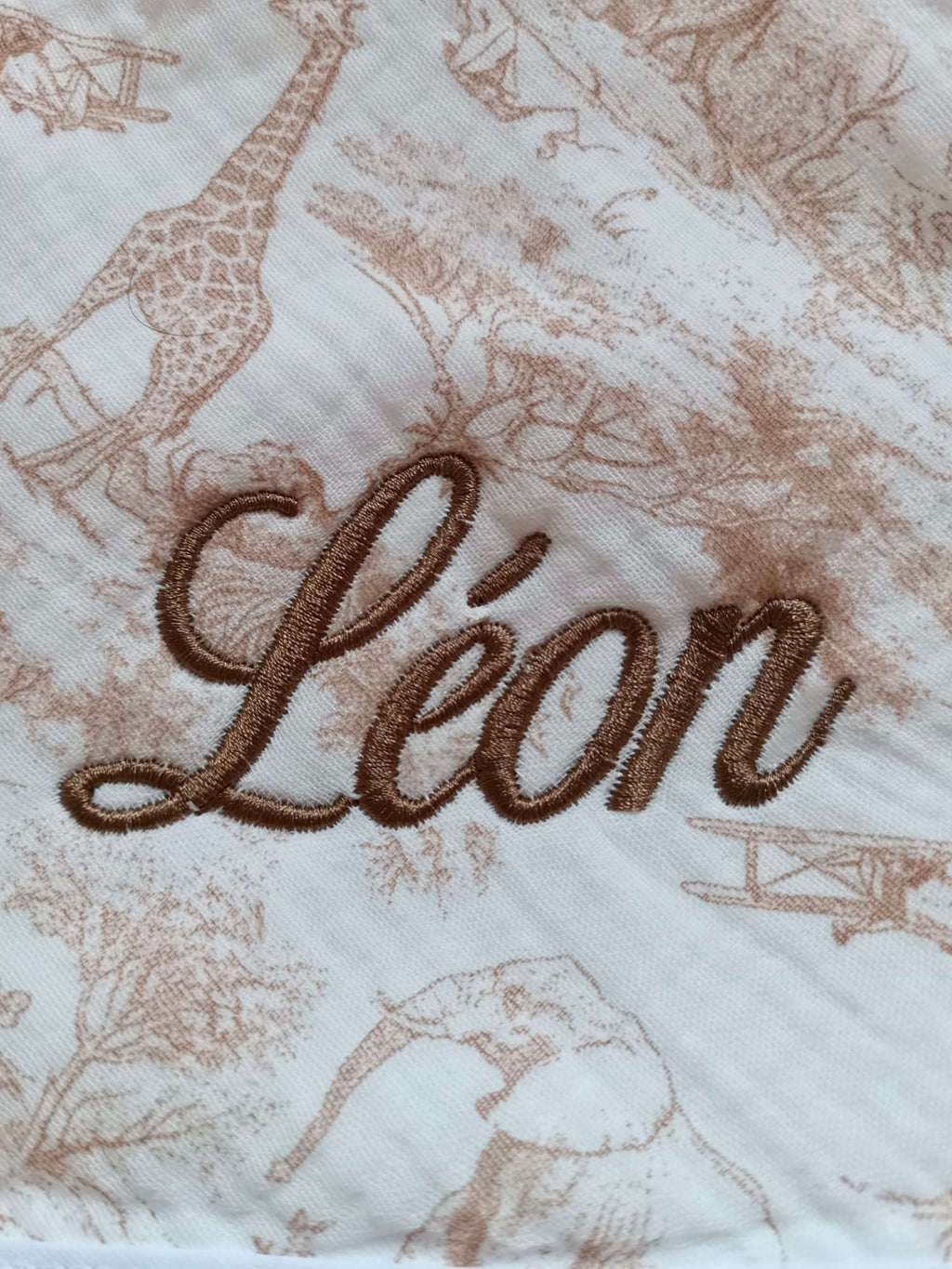 Cape de bain en gaze de coton safari beige - personnalisable -