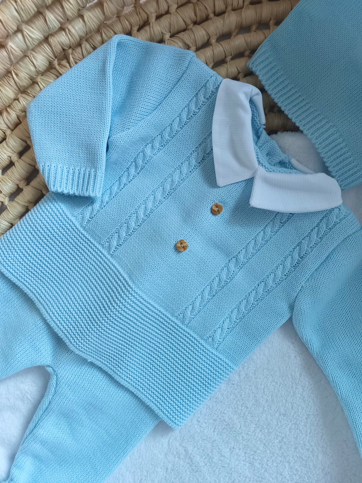 Ensemble complet bleu ciel boutons bois 0/3 mois