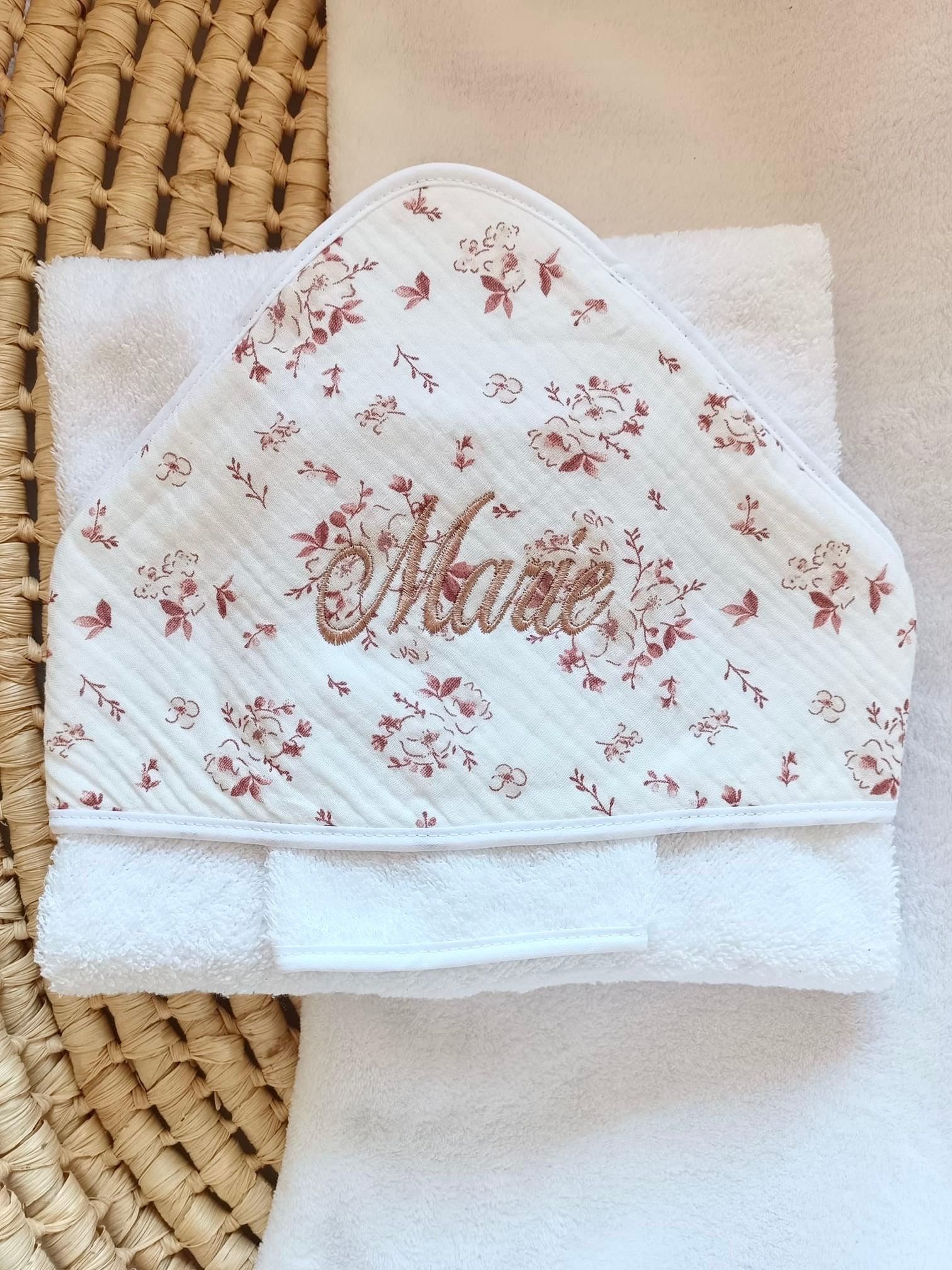 Cape de bain bébé personnalisée – Fleur de coton