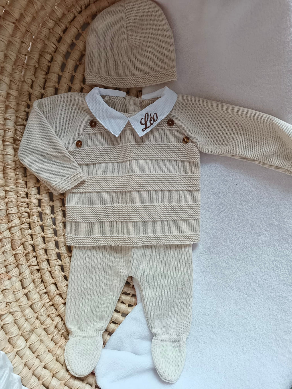 Ensemble complet beige avec boutons style bois 0/3 mois