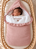 Nid d’ange personnalisé bébé en gaze de coton