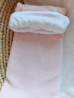 Couverture maille rose et polaire blanc - personnalisable -