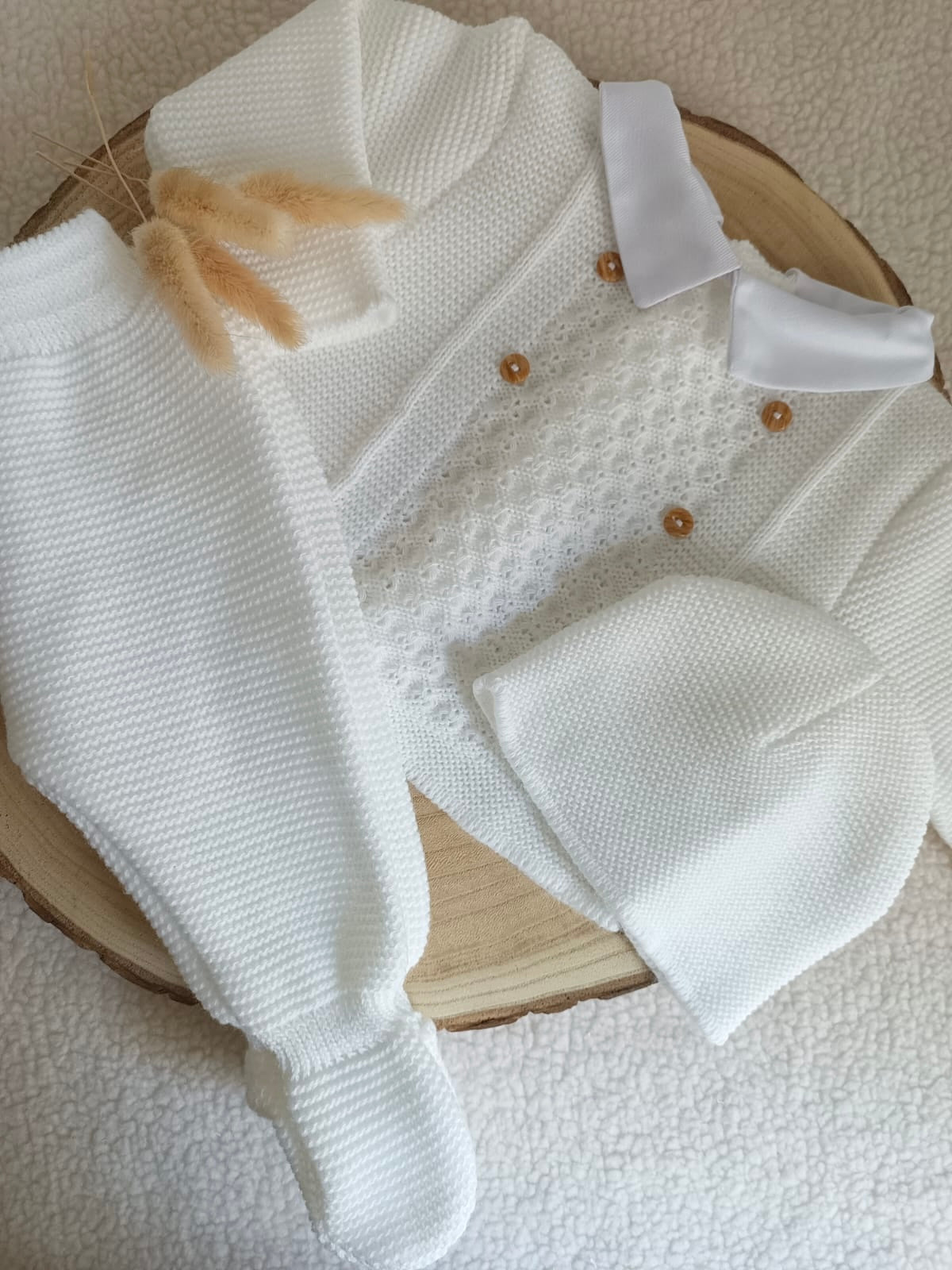 Ensemble complet naissance blanc avec détails boutons 0/3 mois