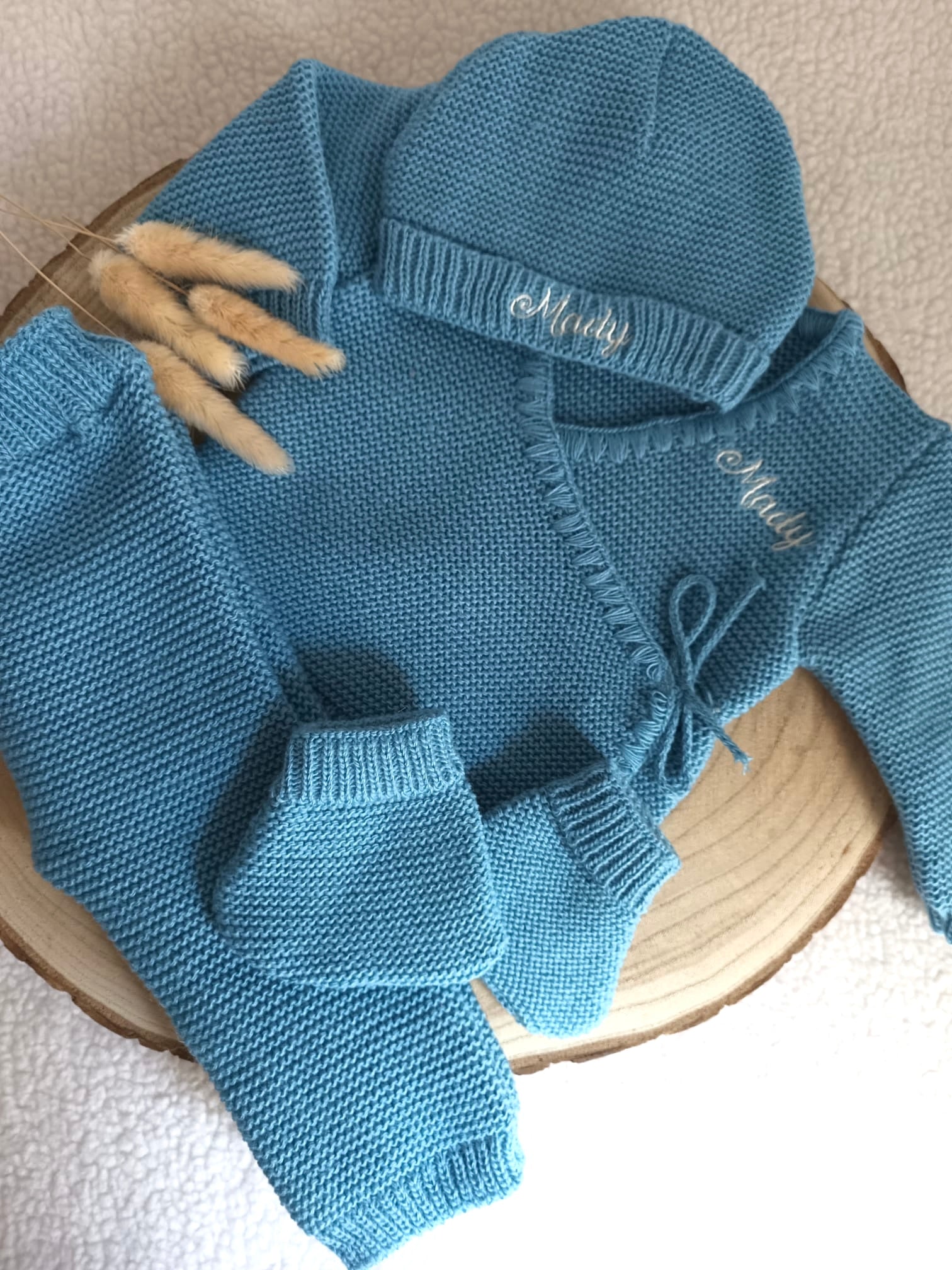 Tenue naissance 0/3 mois en maille bleu - personnalisable