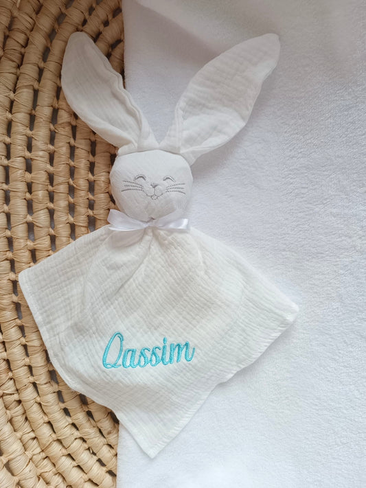 Doudou lapin en gaze de coton blanc