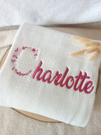 Couverture en gaze de coton et polaire blanc - personnalisable -
