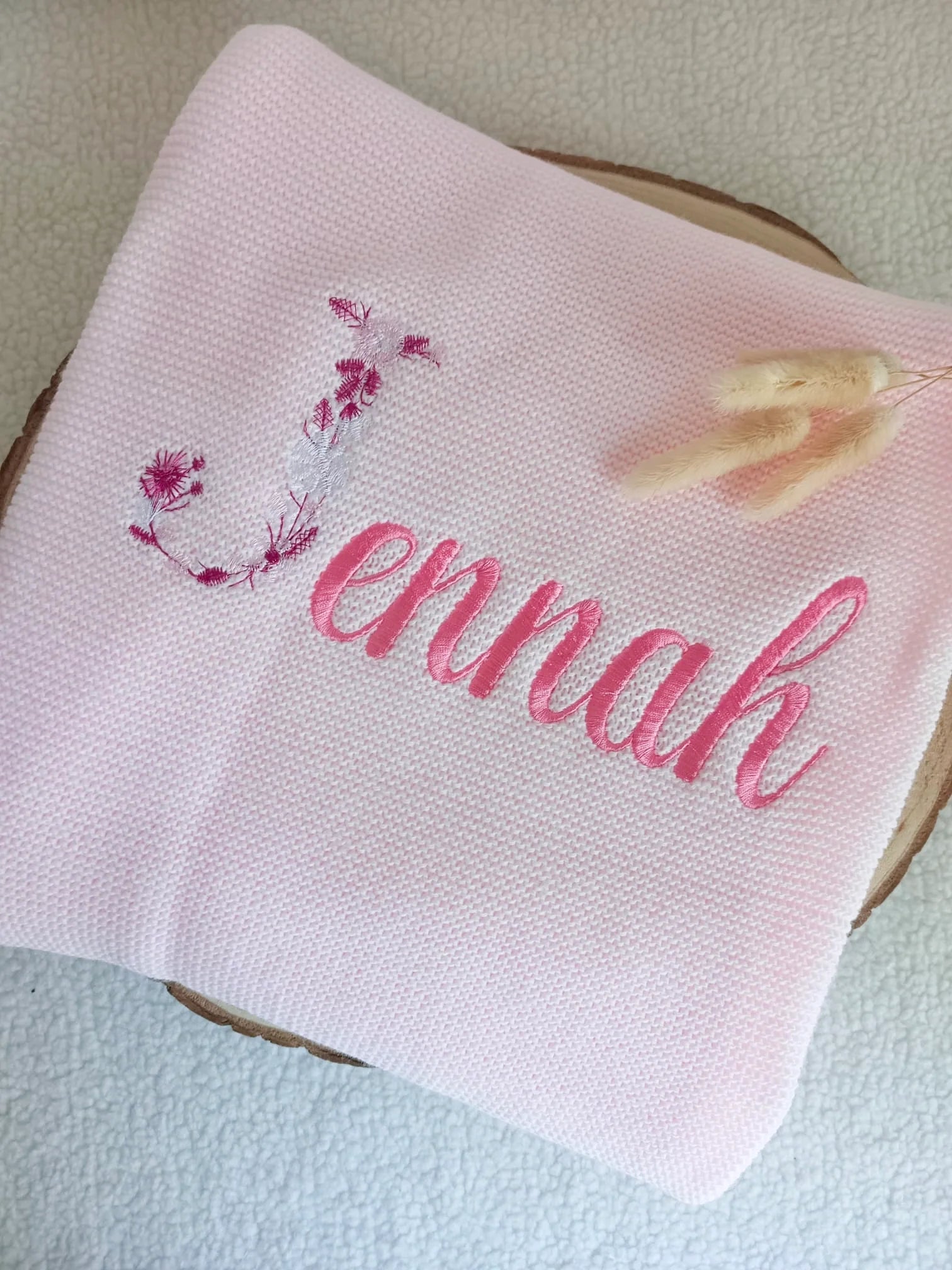 Couverture bébé personnalisée à volant en maille