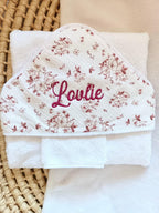 Cape de bain bébé personnalisée – Fleur de coton