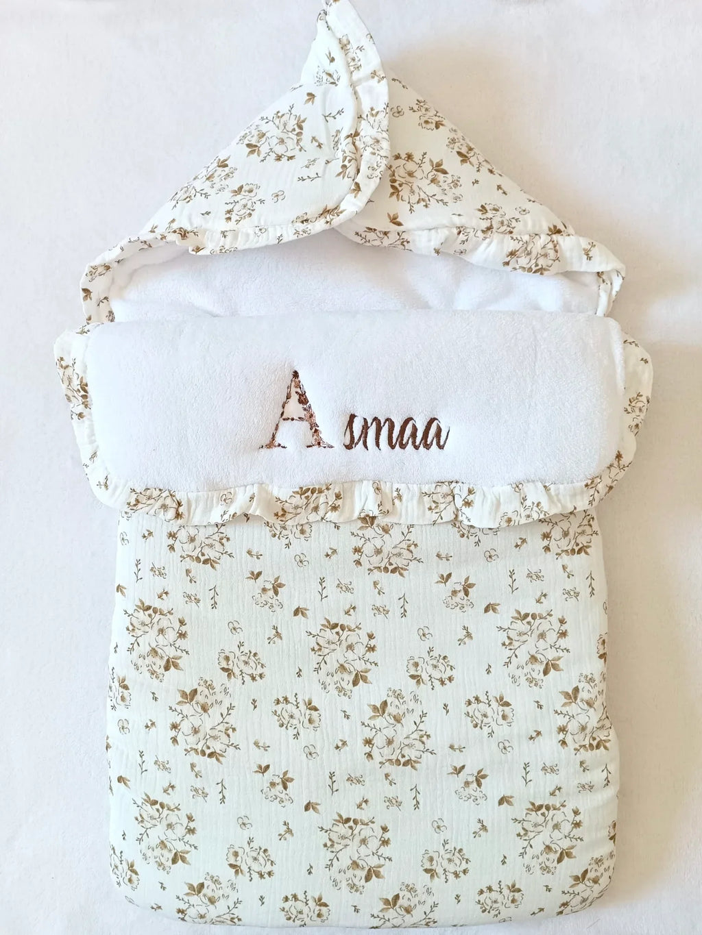 Nid d’ange personnalisé bébé – Fleurs de Coton