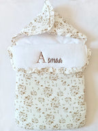 Nid d’ange personnalisé bébé – Fleurs de Coton