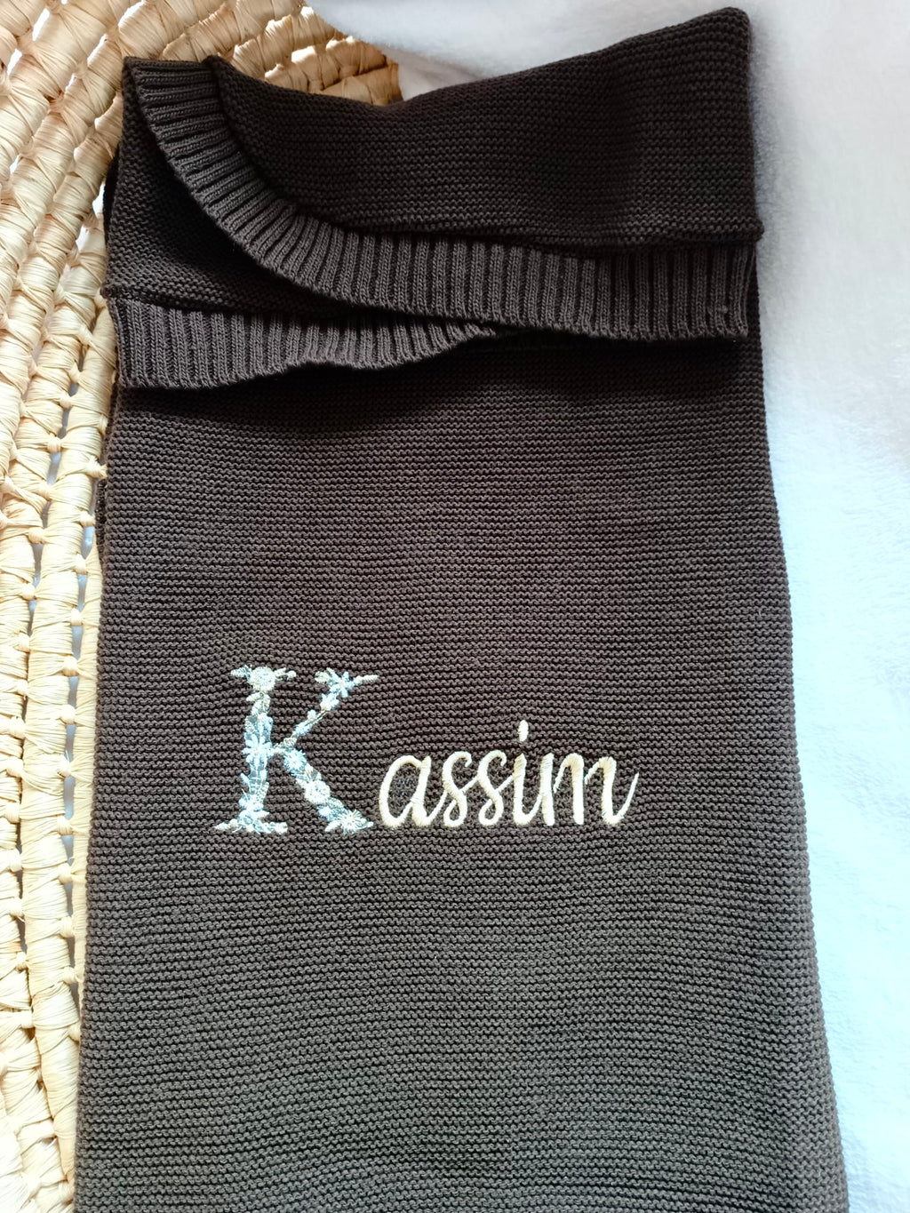 Couverture en maille marron - personnalisable -