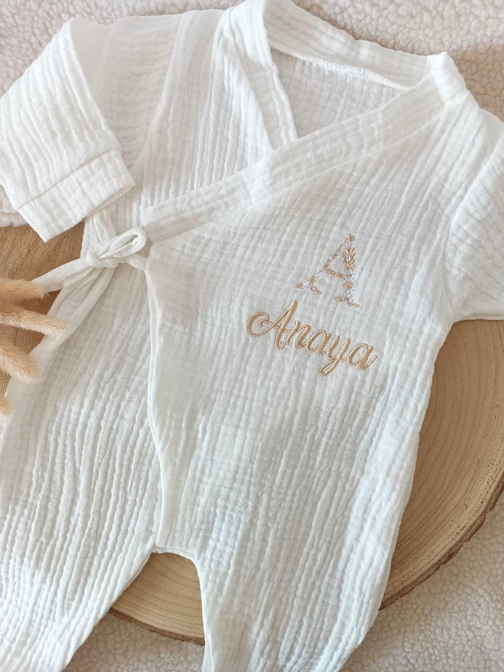 Pyjama bébé cache-cœur personnalisé en gaze de coton