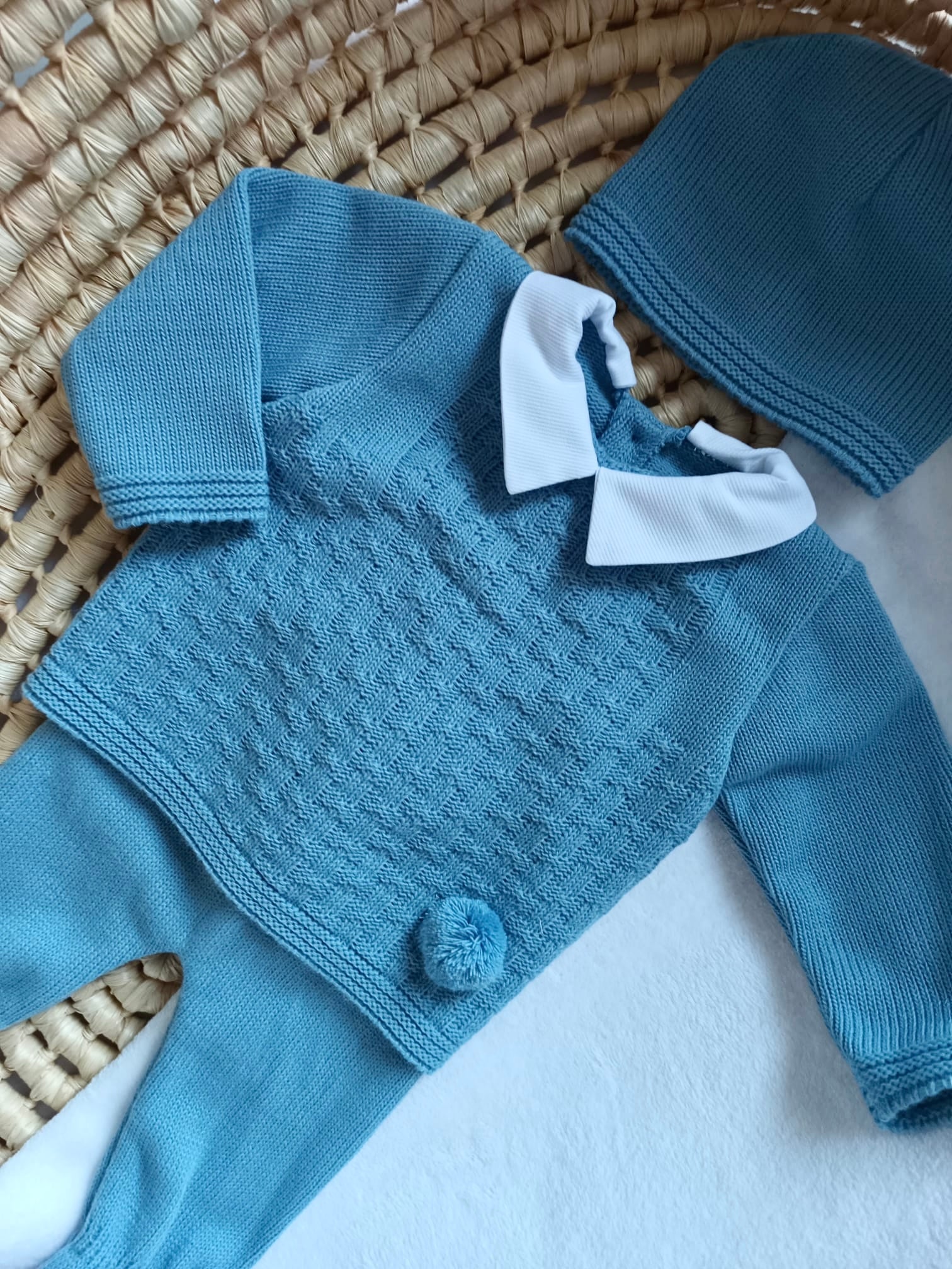 Ensemble complet bleu marine avec pompom 0/3 mois