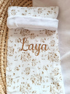 Couverture personnalisée bébé – Fleurs de Coton
