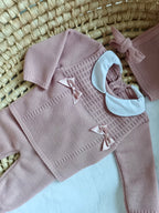 Ensemble complet vieux rose avec 2 nœuds satiné vieux rose 0/3 mois