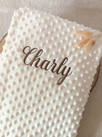 Couverture en minky crème - personnalisable -
