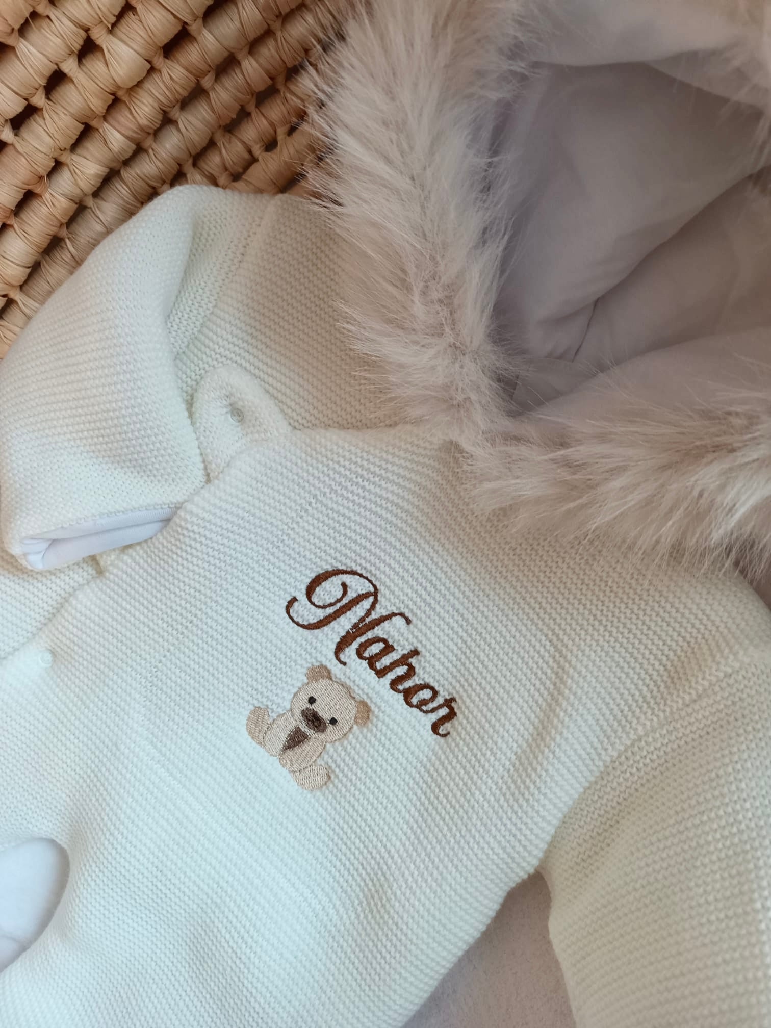 Combinaison pilote en maille blanche fourrure - personnalisable - plusieurs tailles -