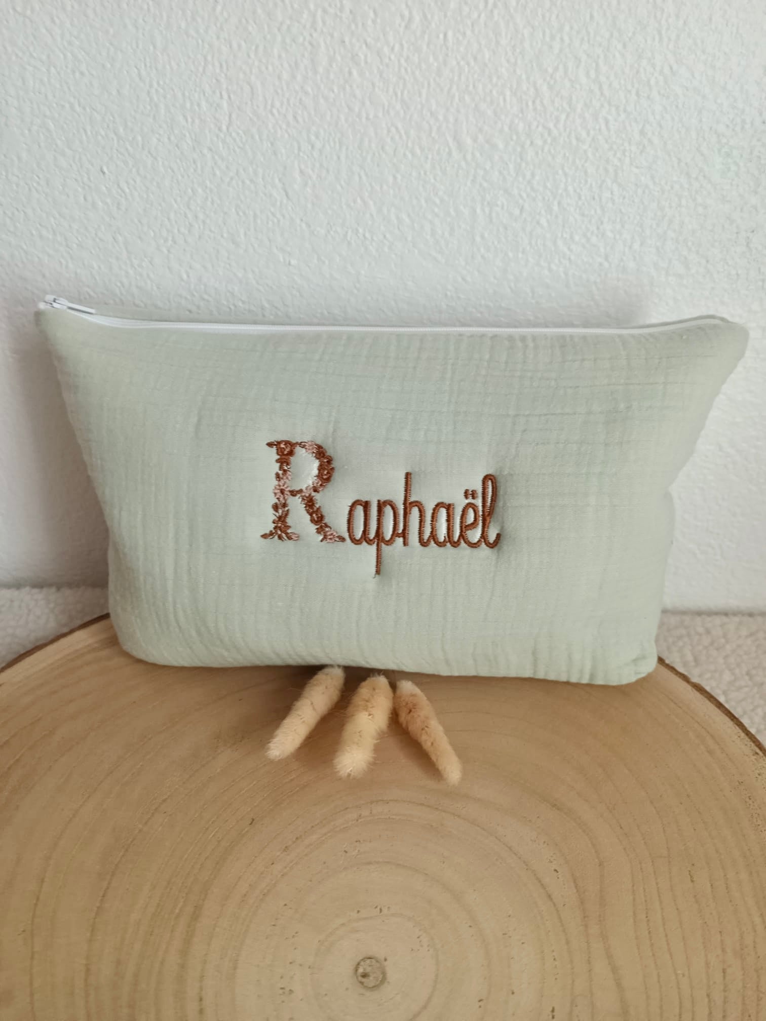 Trousse en gaze de coton vert sauge - personnalisable -