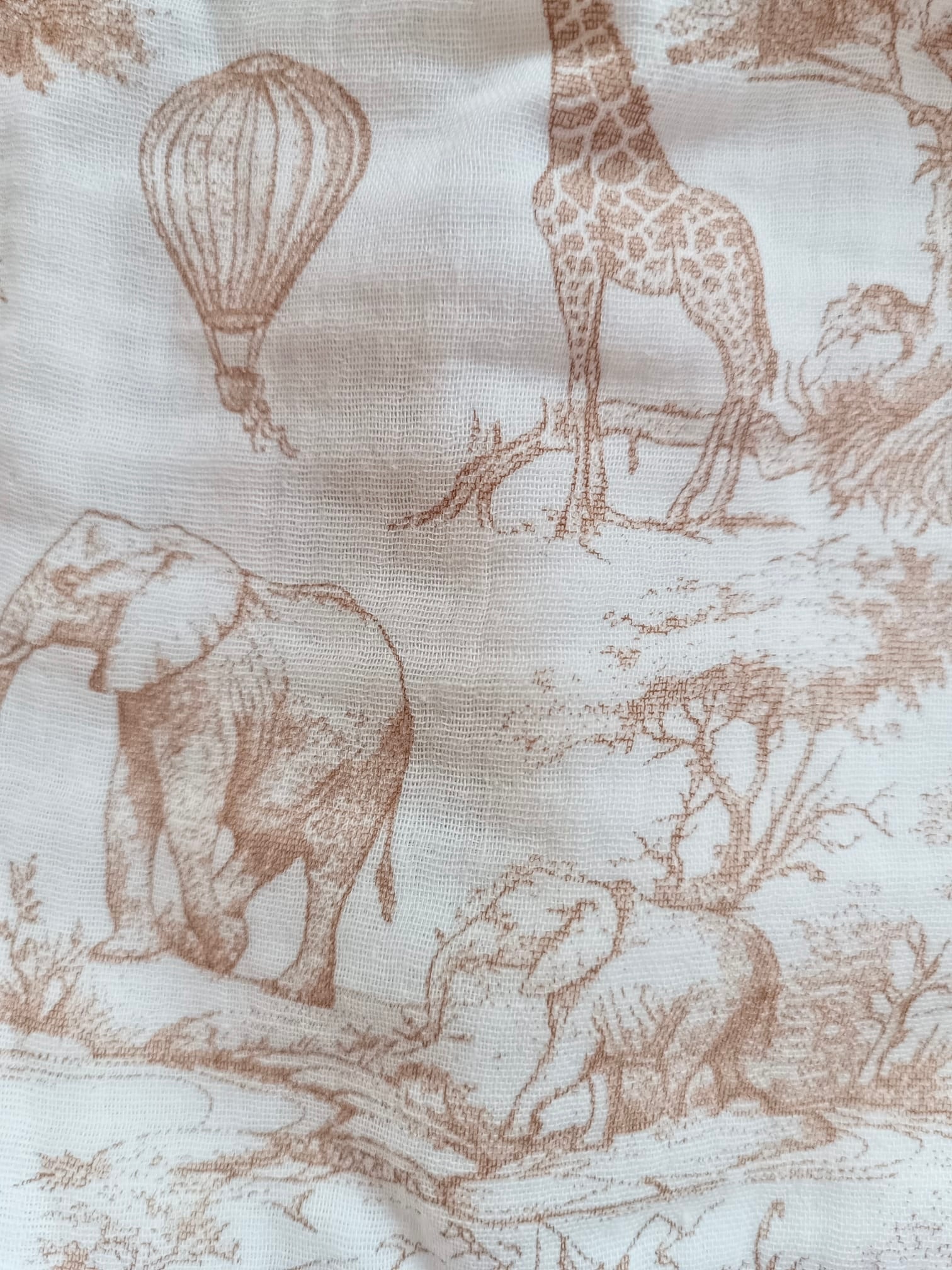 Bavoir en gaze de coton safari tons beige - personnalisable -