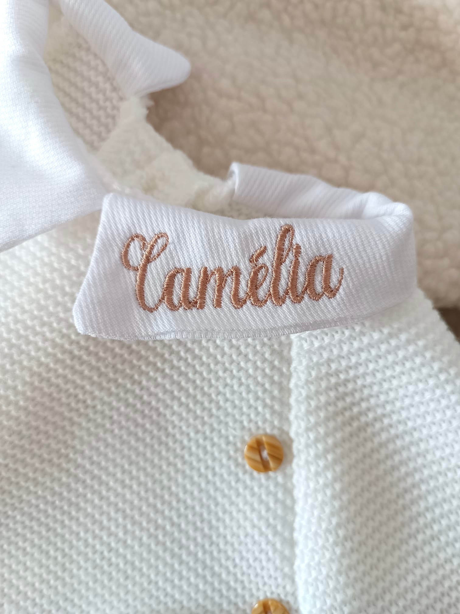 Ensemble complet naissance blanc 0/3 mois avec boutons bois